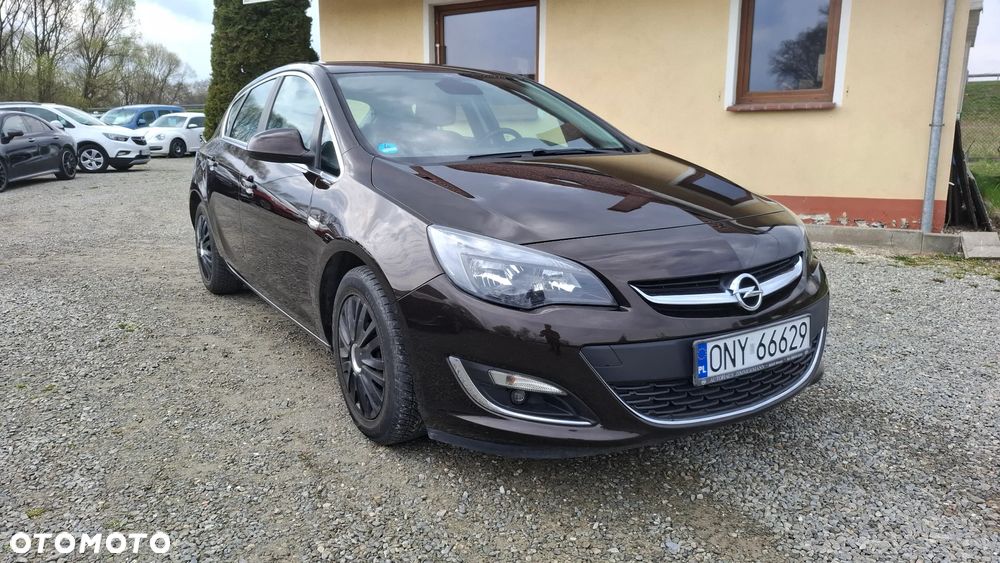 Opel Astra 1.4 T Cosmo S&S - 13