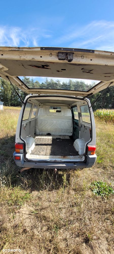 Volkswagen Transporter - 5