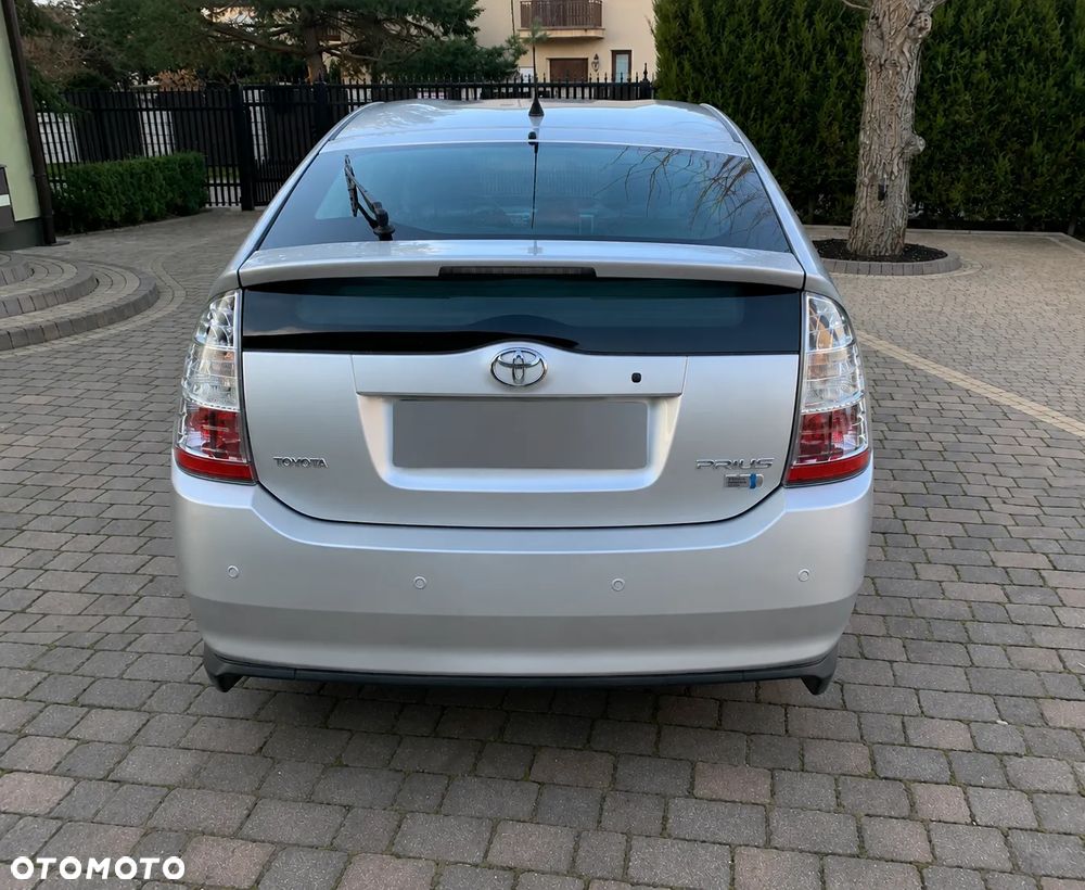 Toyota Prius - 2