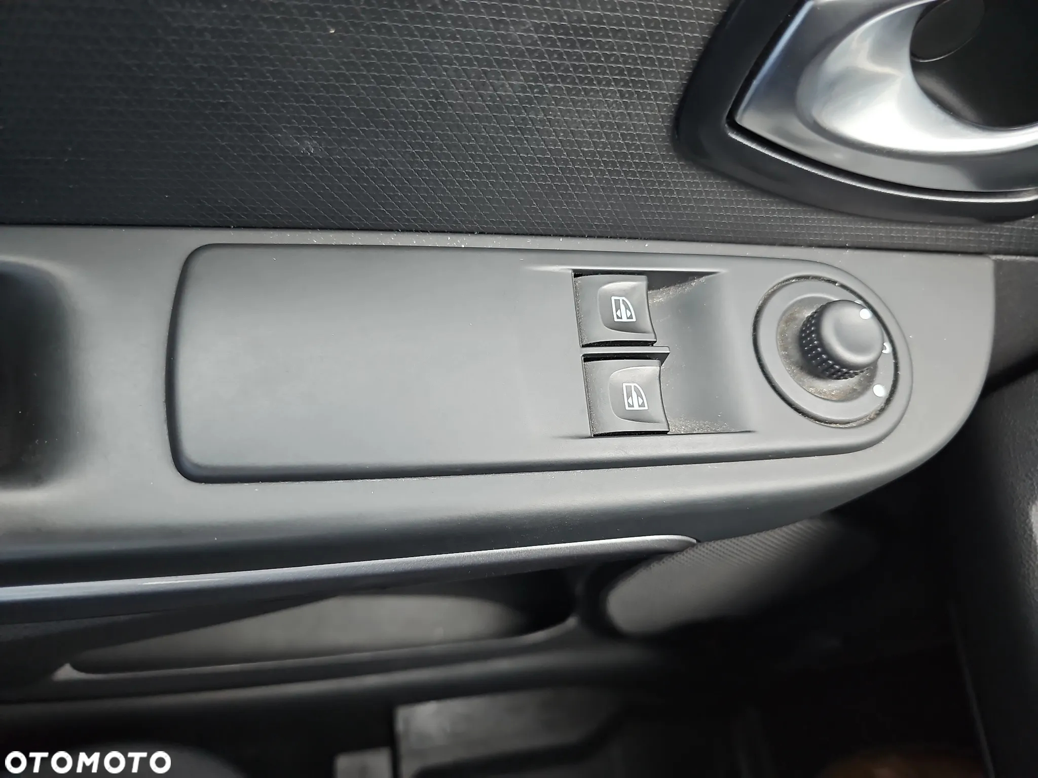 Renault Clio 0.9 Energy TCe Limited - 23