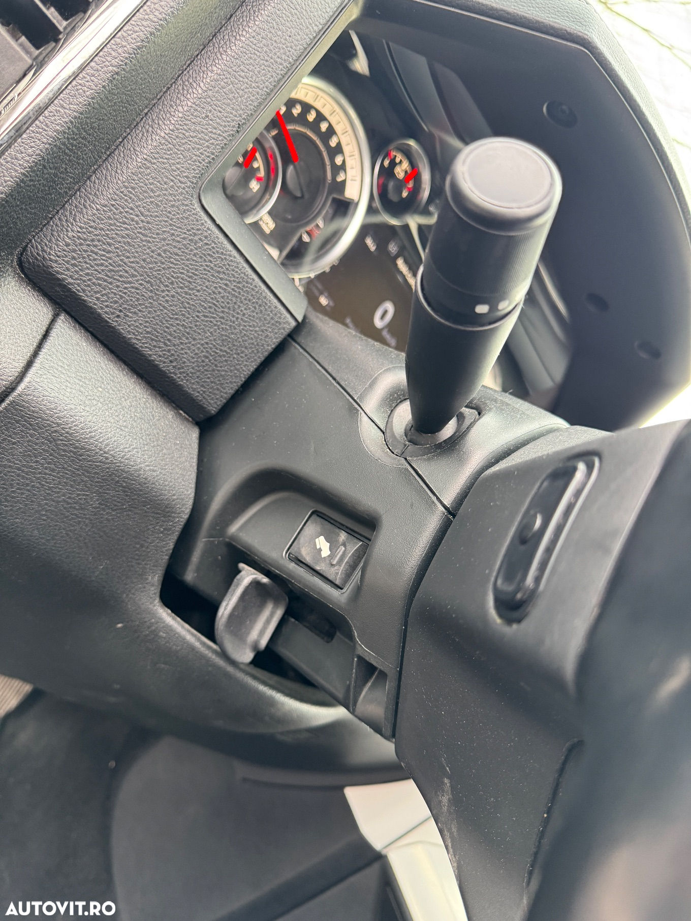 Dodge RAM - 12