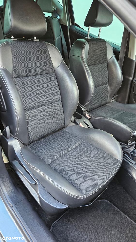 Peugeot 207 120 VTi Outdoor - 33