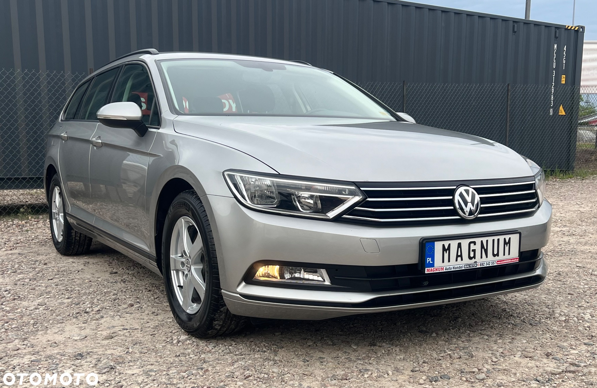 Volkswagen Passat - 30