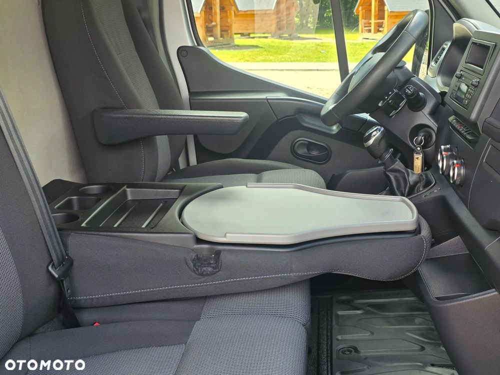 Renault Master - 22