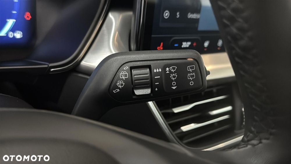 Ford Focus 1.0 EcoBoost mHEV Titanium X - 28