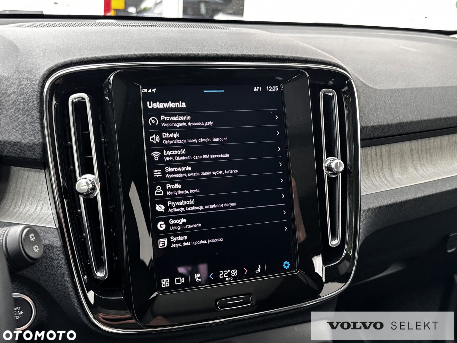 Volvo XC 40 - 32