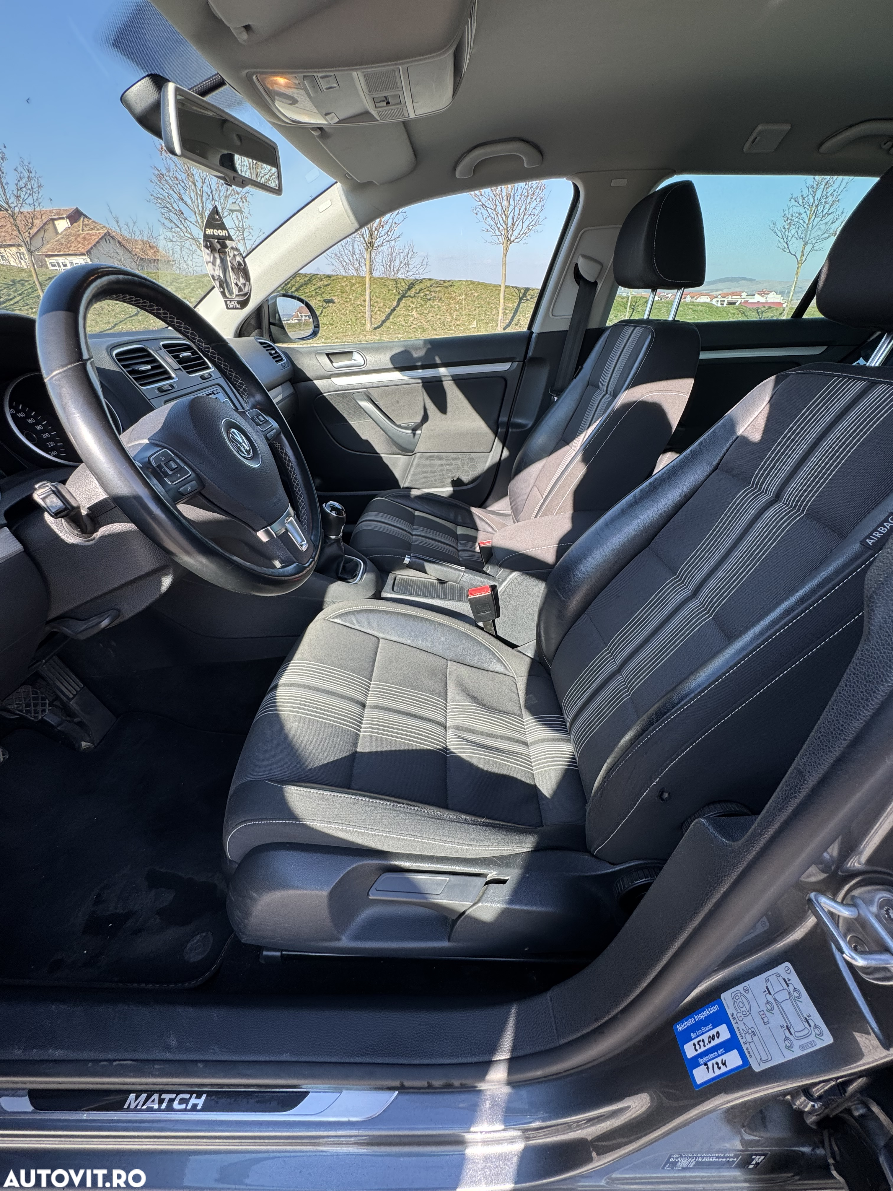 Volkswagen Golf 1.6 TDI 4Motion BlueMotion Technology Comfortline - 8