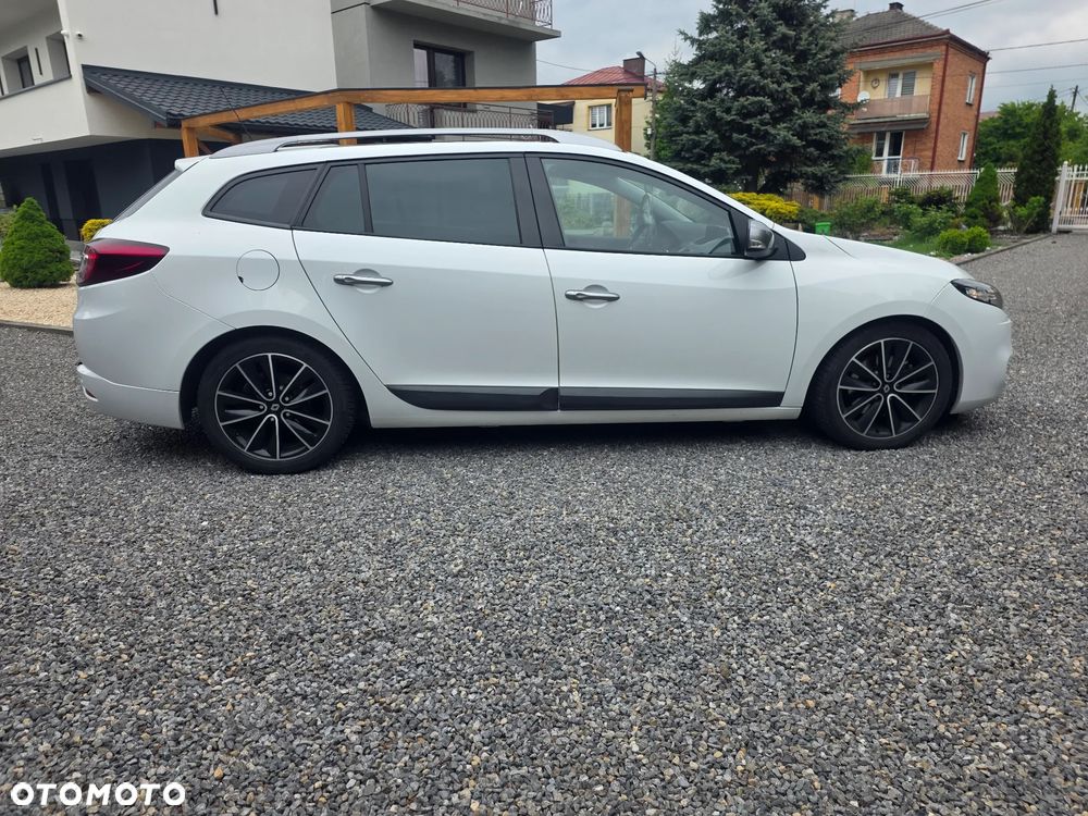 Renault Megane TCe 180 GT - 4