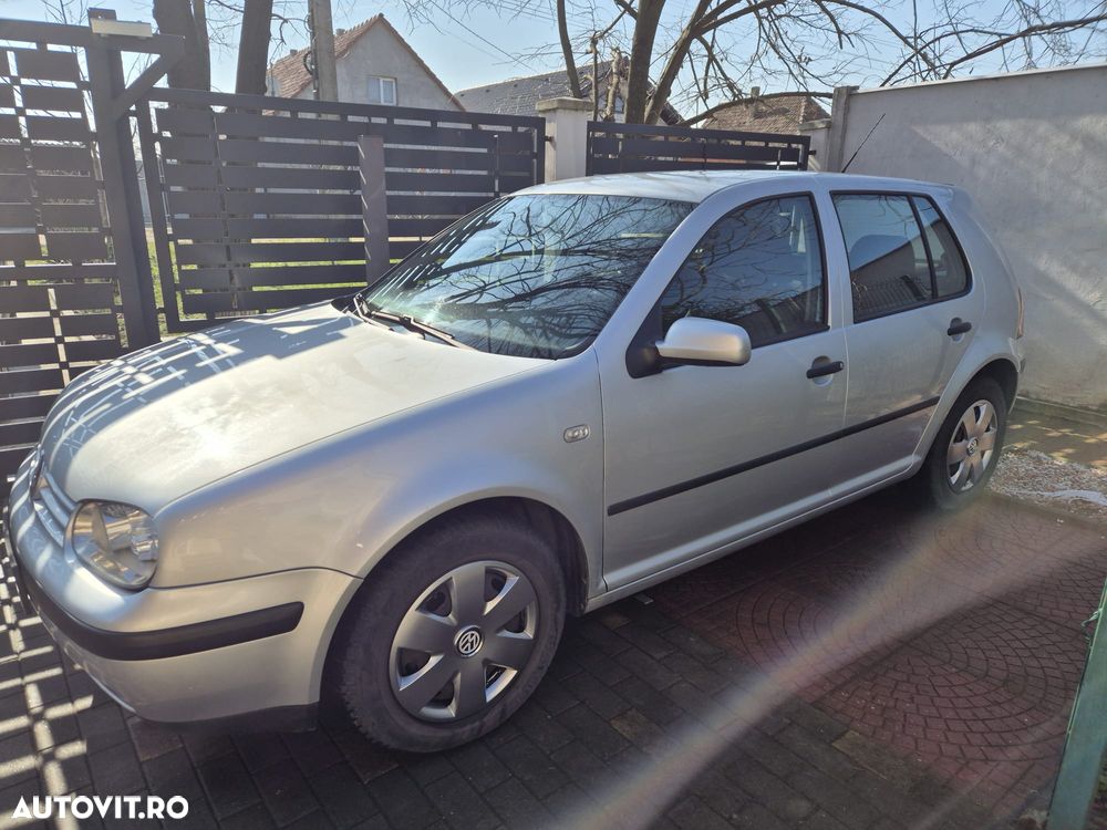 Volkswagen Golf 1.6 - 7