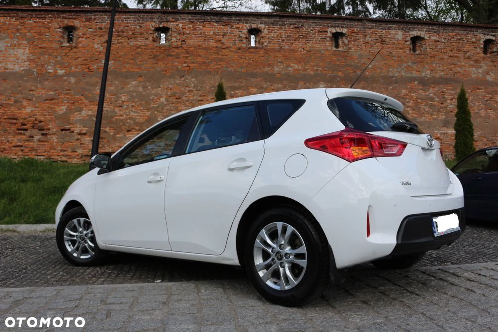 Toyota Auris 1.4 D-4D Active - 6