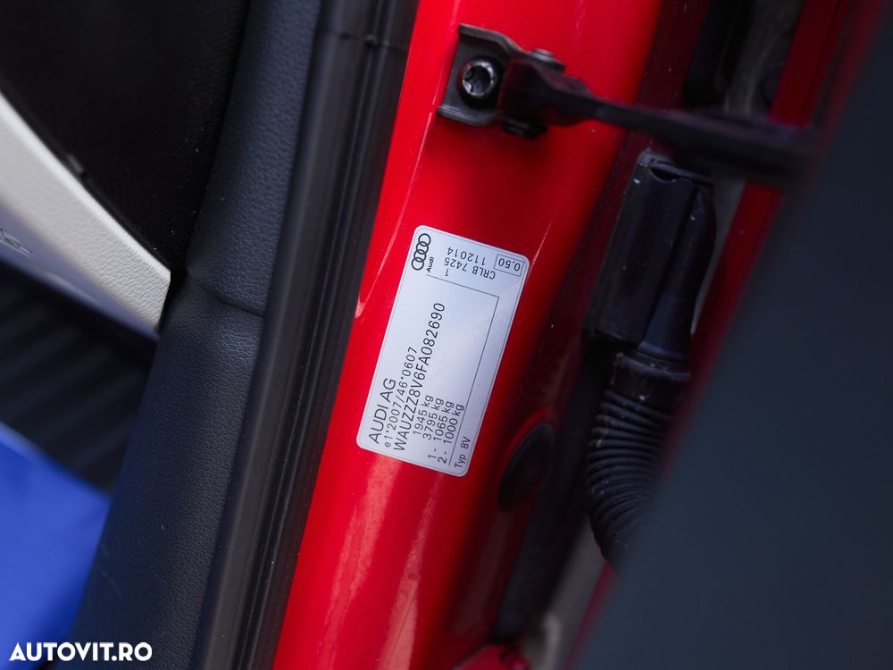 Audi A3 2.0 TDI DPF quattro S line Sportpaket - 33