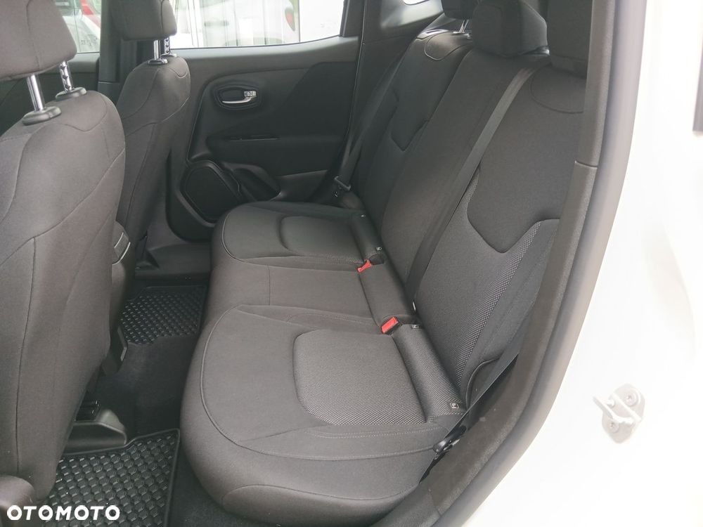 Jeep Renegade - 29