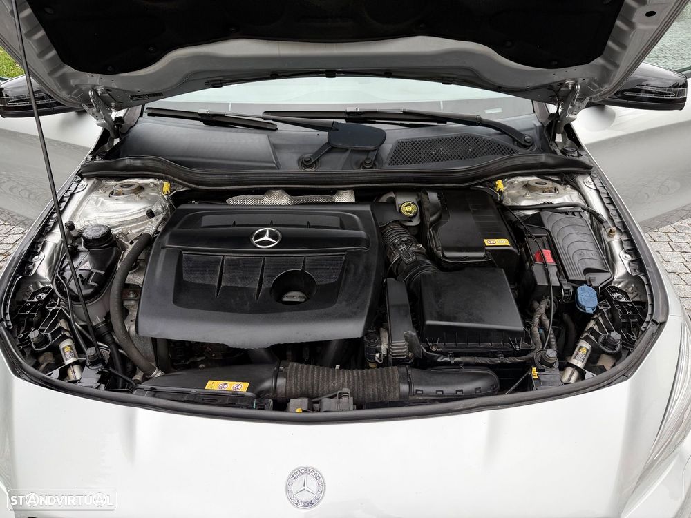 Mercedes-Benz CLA 180 d BlueEFFICIENCY Edition - 8