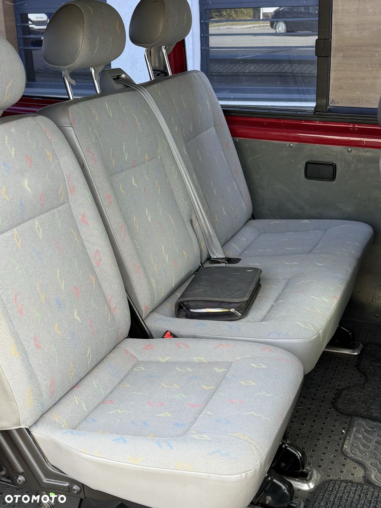 Volkswagen Transporter - 8