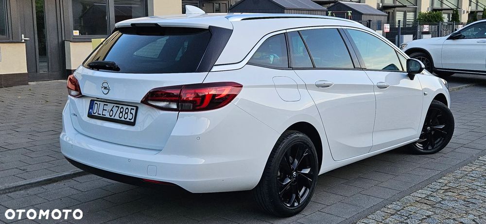 Opel Astra 1.6 D Start/Stop Dynamic - 32