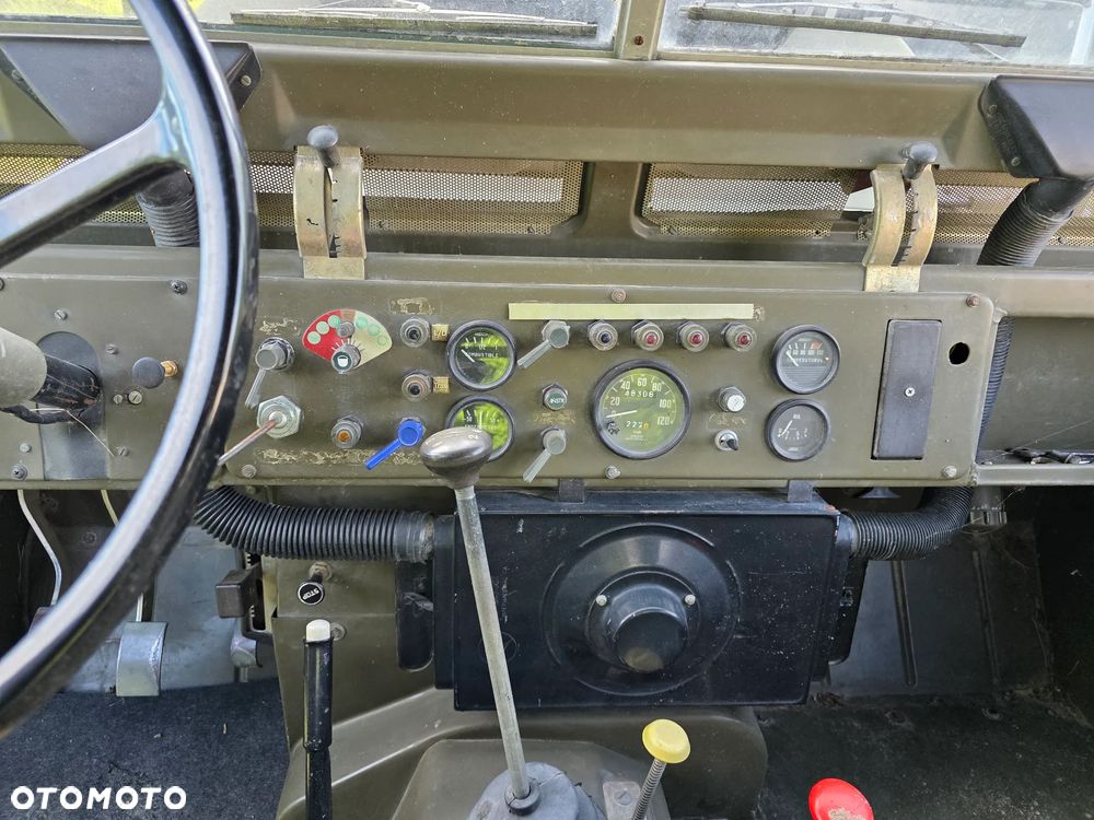 Land Rover Inny - 10