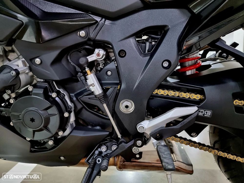 BMW S 1000 XR Triple Black - 11