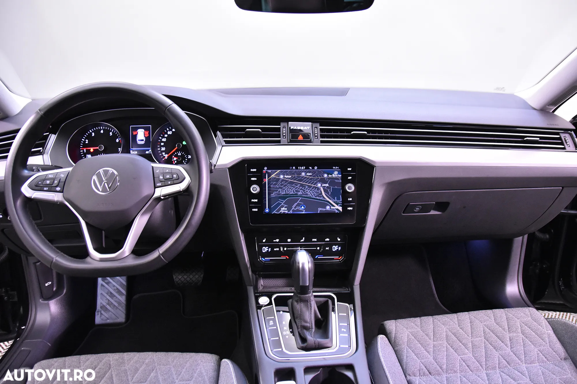 Volkswagen Passat - 9