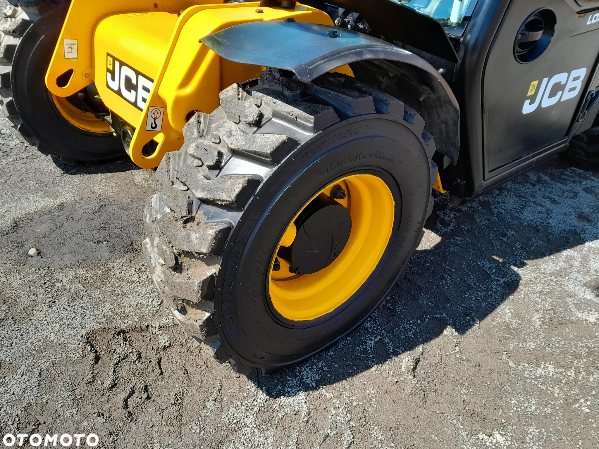 JCB 525-60 - 17
