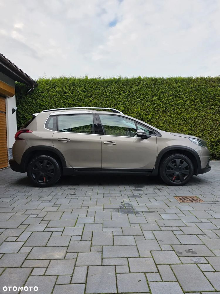 Peugeot 2008 PureTech 82 Allure - 3