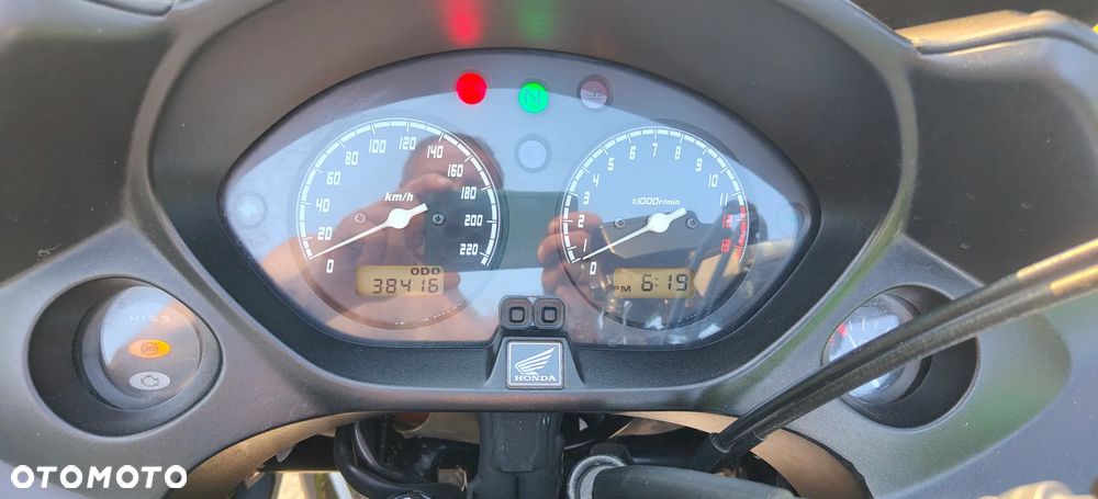 Honda CBF - 11