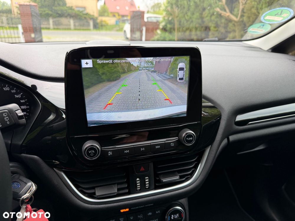 Ford Fiesta - 12