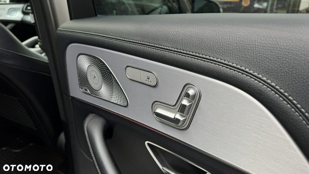Mercedes-Benz GLS - 19