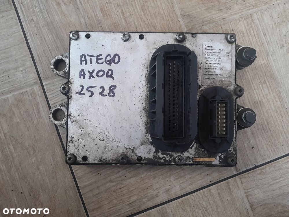 Sterownik silnika Mercedes Atego, Axor OM906LA III/4-00 - 1