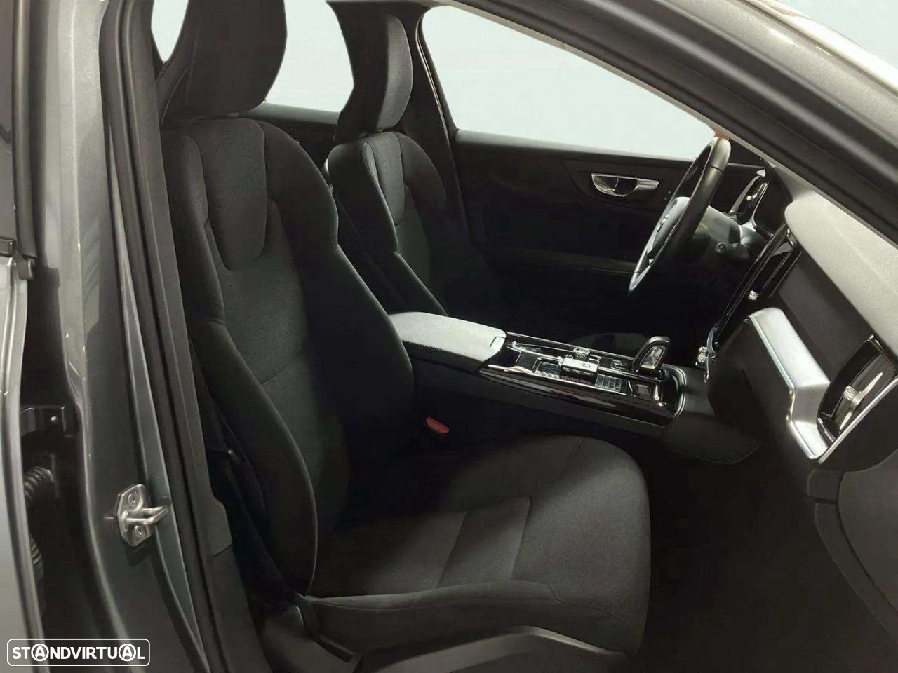 Volvo V60 2.0 T6 AWD TE R-Design - 13