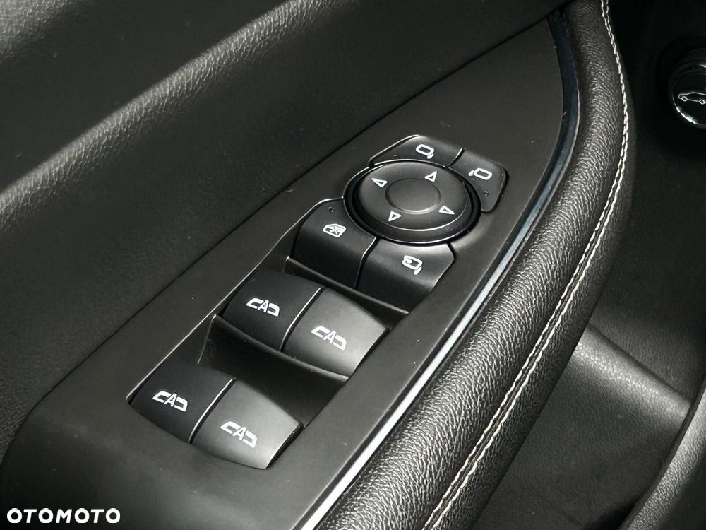 Opel Insignia 2.0 CDTI 4x4 GSi S&S - 20