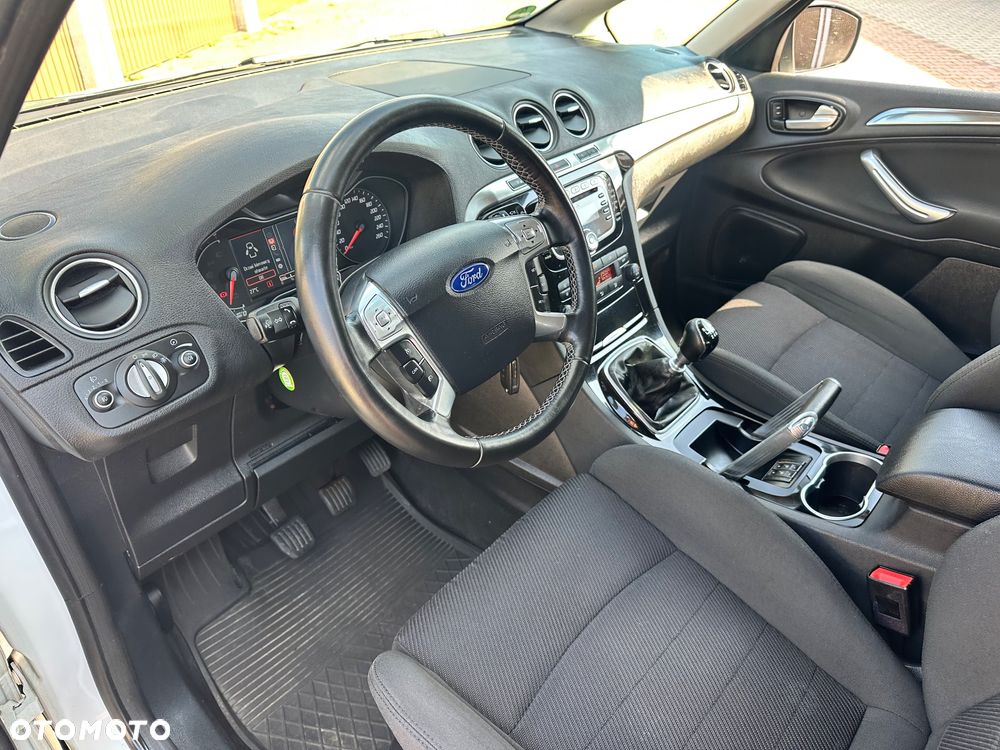 Ford S-Max 2.0 TDCi DPF Titanium - 10