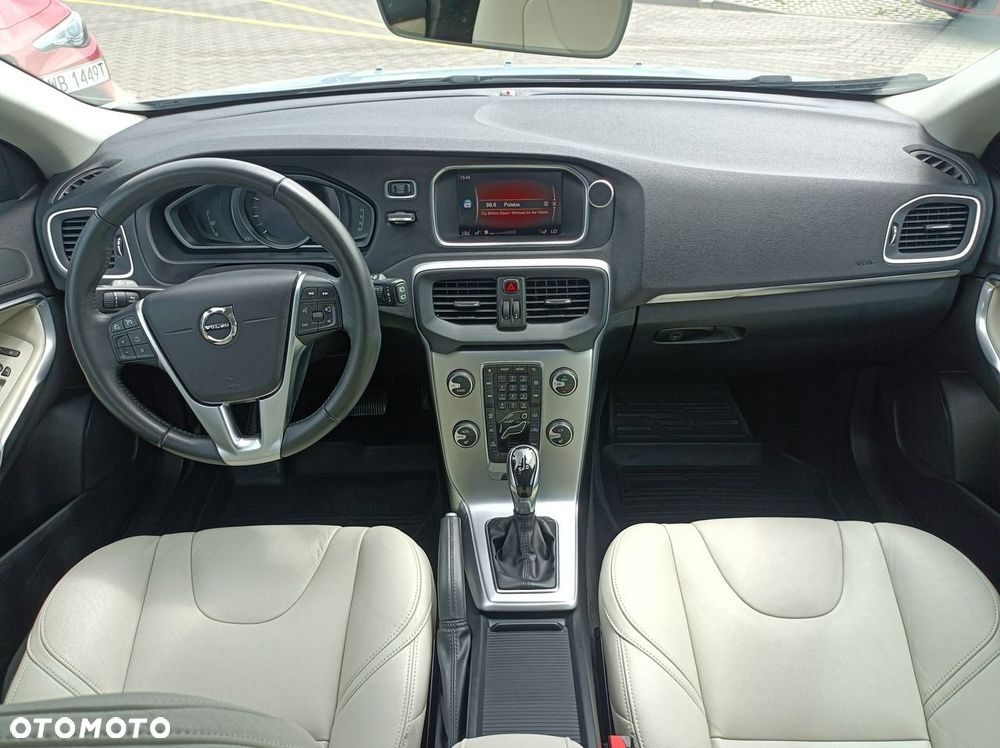 Volvo V40 - 23