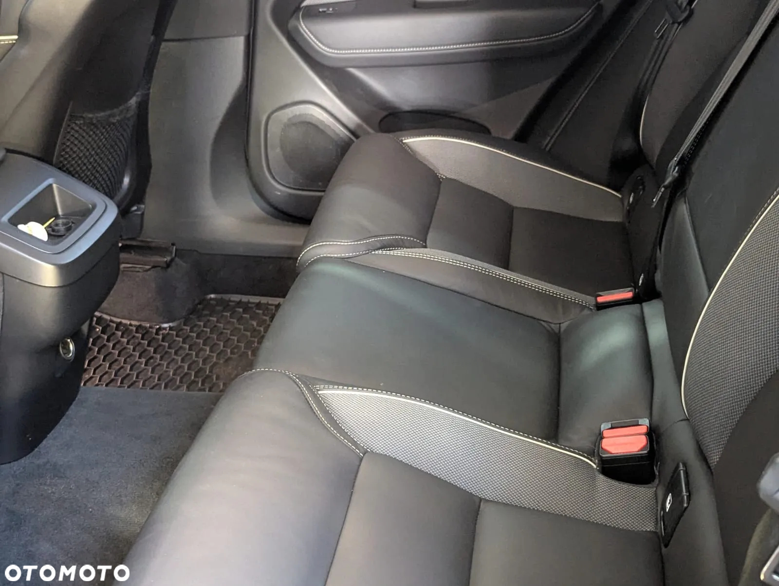 Volvo XC 60 B4 D AWD R-Design - 15