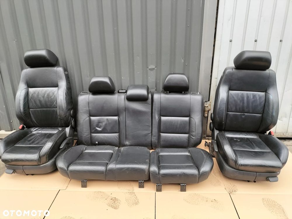 GOLF IV GTI 5D FOTELE KUBEŁKA SPORT SKÓRA KANAPA KOMPLET - 1