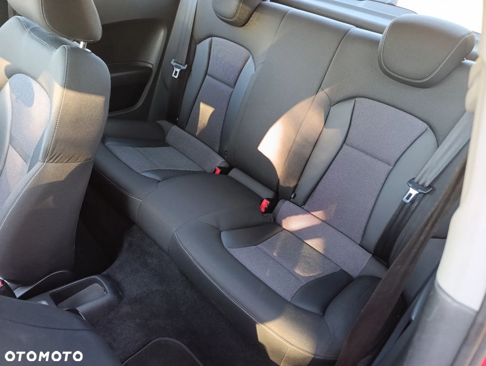 Audi A1 3-drzwiowe 1.4 TFSI 119g S tronic Attraction - 15