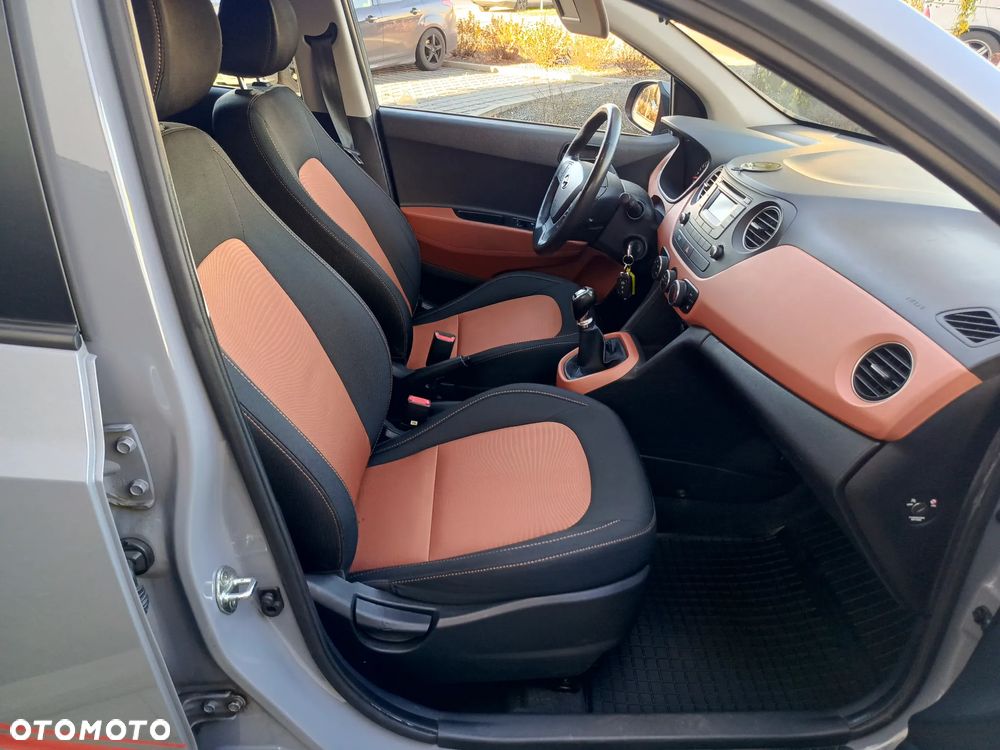 Hyundai i10 1.0 BlueDrive Premium - 11