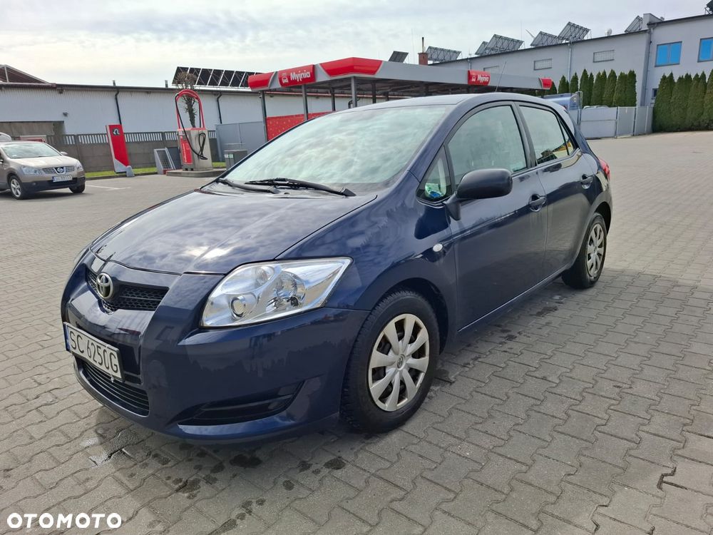 Toyota Auris 1.4 D-4D Terra - 10
