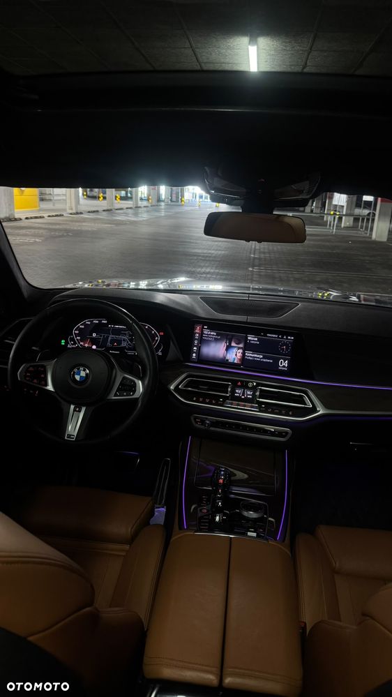 BMW X7 - 28