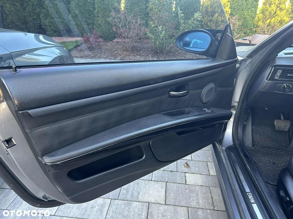 BMW Seria 3 330d Coupe - 14