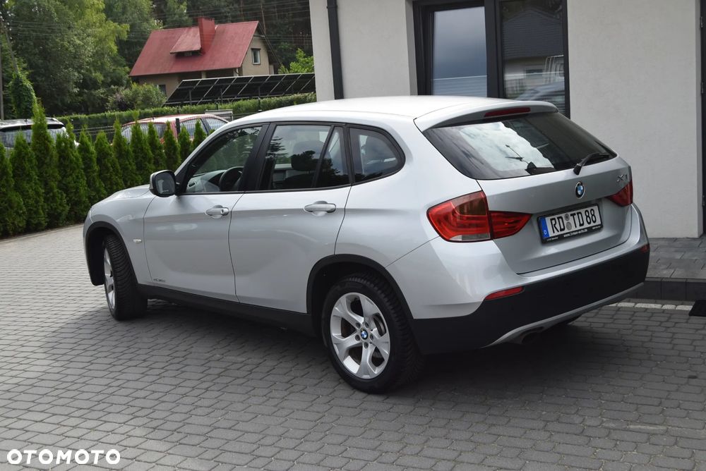 BMW X1 sDrive18i xLine - 9