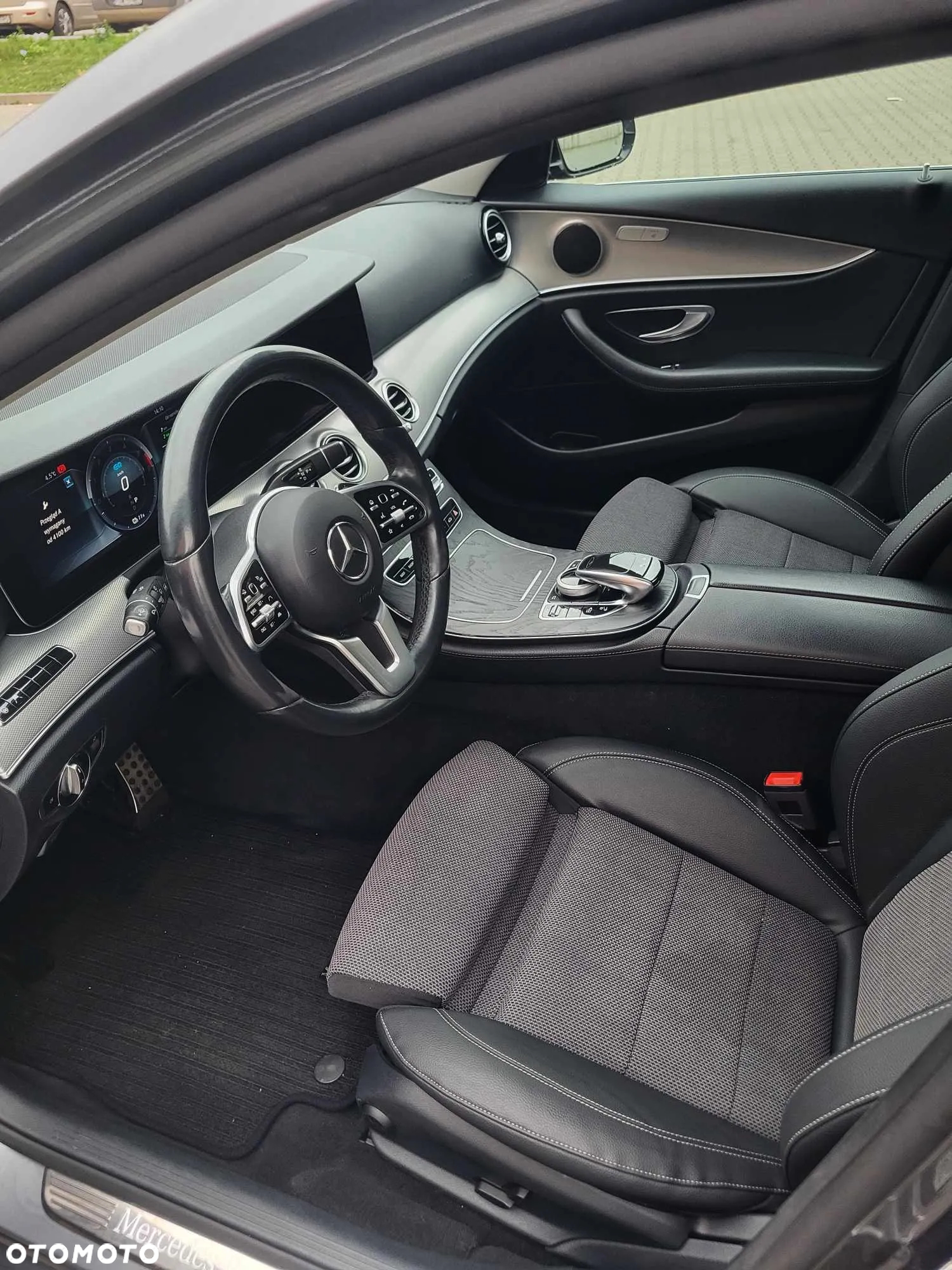 Mercedes-Benz Klasa E 300 de 9G-TRONIC - 8