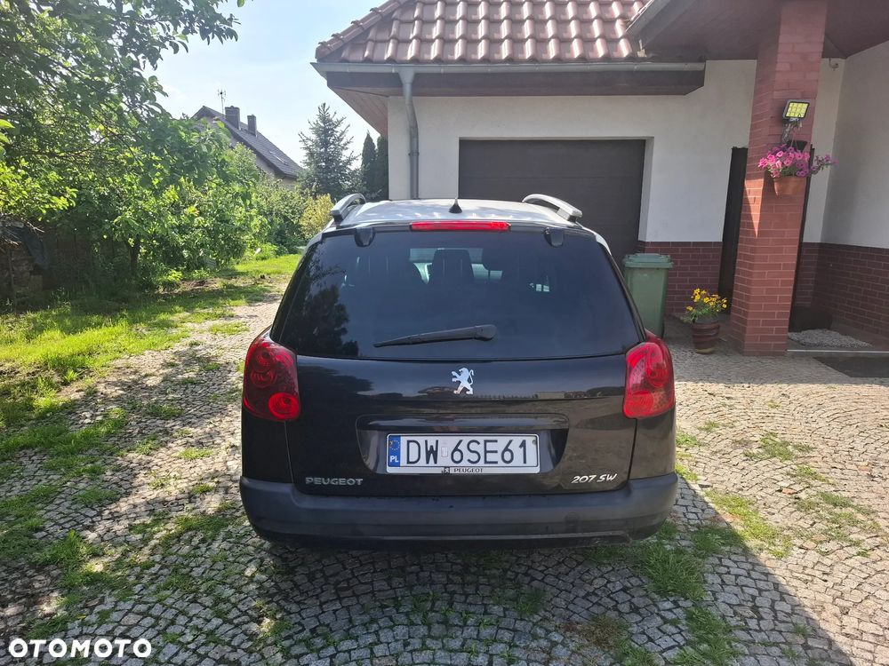 Peugeot 207 1.6 - 20