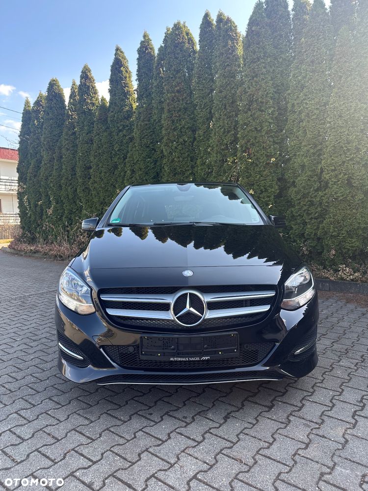Mercedes-Benz Klasa B 180 Edition - 3