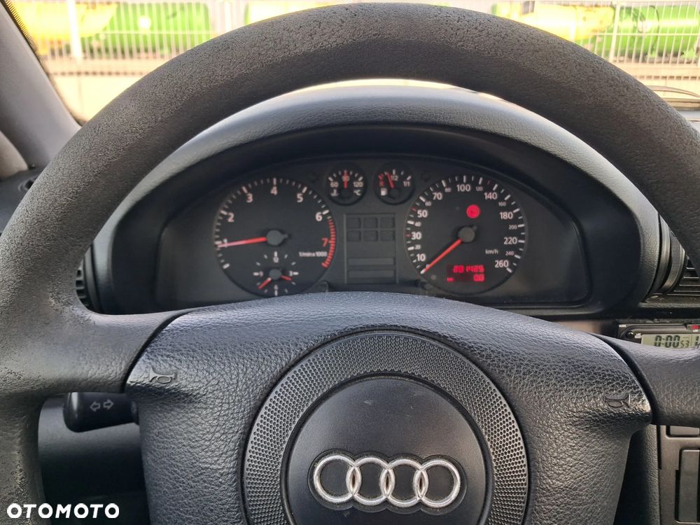 Audi A4 Limousine 1.6 - 10
