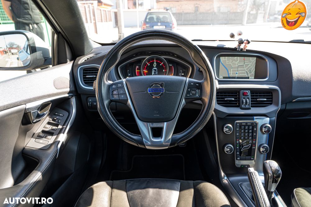 Volvo V40 D2 Momentum - 9