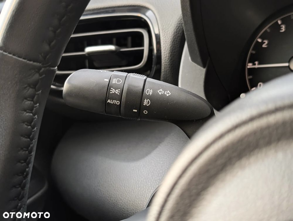 Toyota Yaris 1.5 Comfort CVT - 15