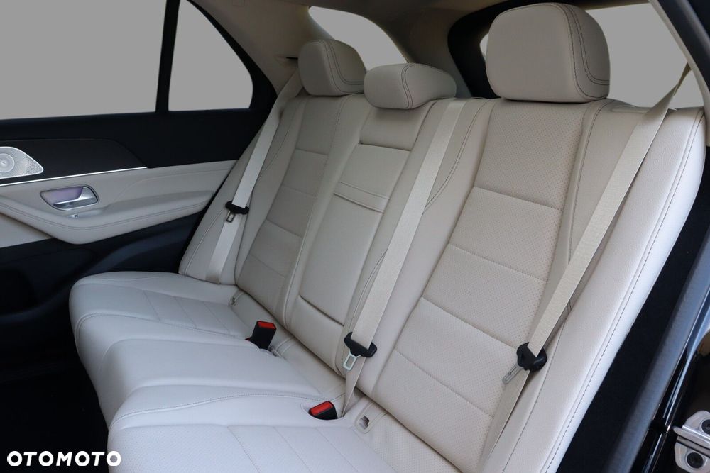 Mercedes-Benz GLE - 16