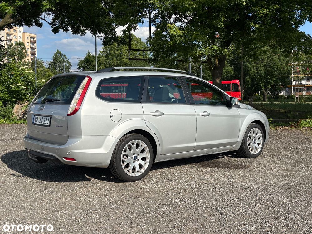 Ford Focus 1.6 16V Ambiente - 3
