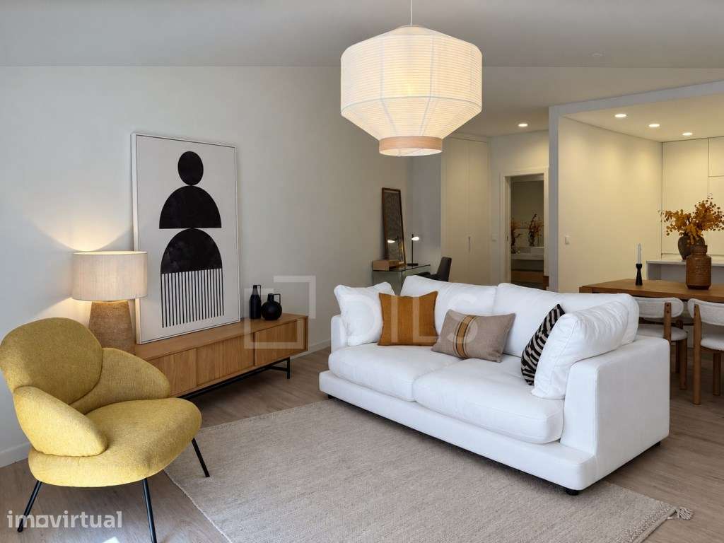 Apartamento T1, mobilado, com terraço e 1 lugar de estacionamento - Grande imagem: 5/23