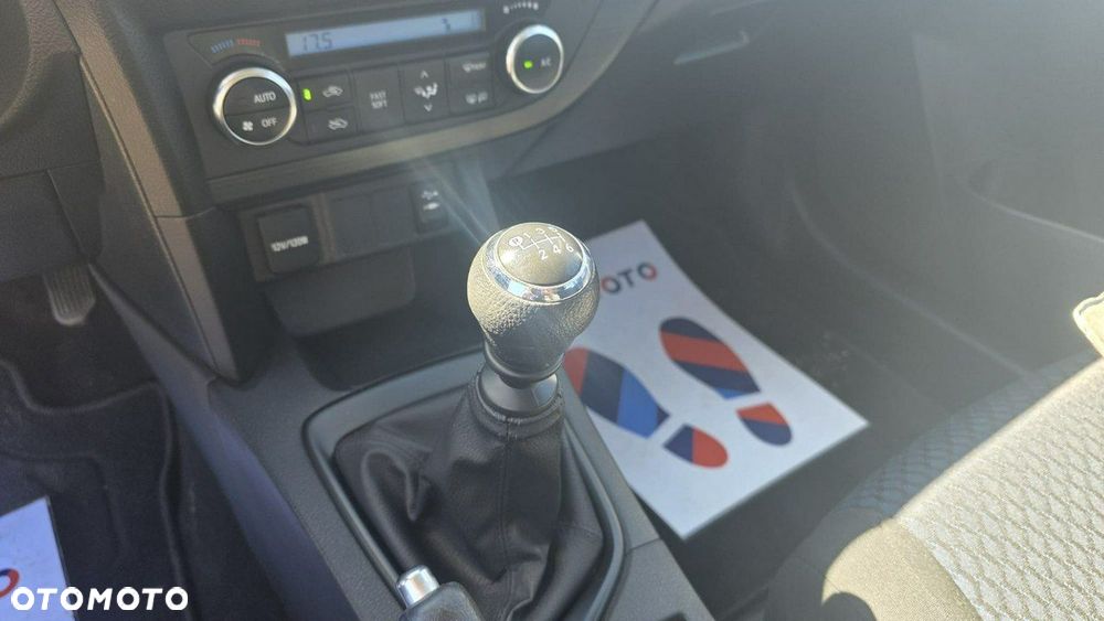 Toyota Auris - 13